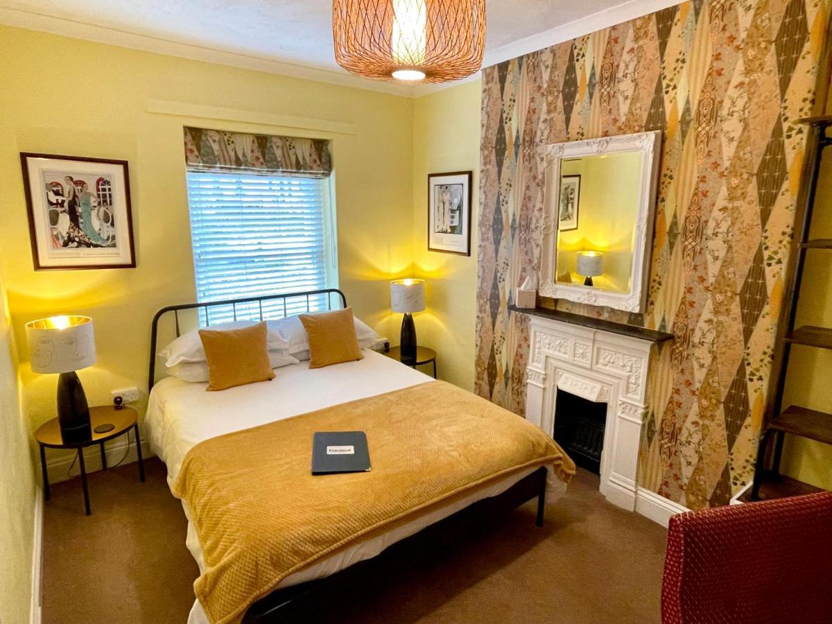 The Earlsdale Bed And Breakfast Ильфракомб Экстерьер фото